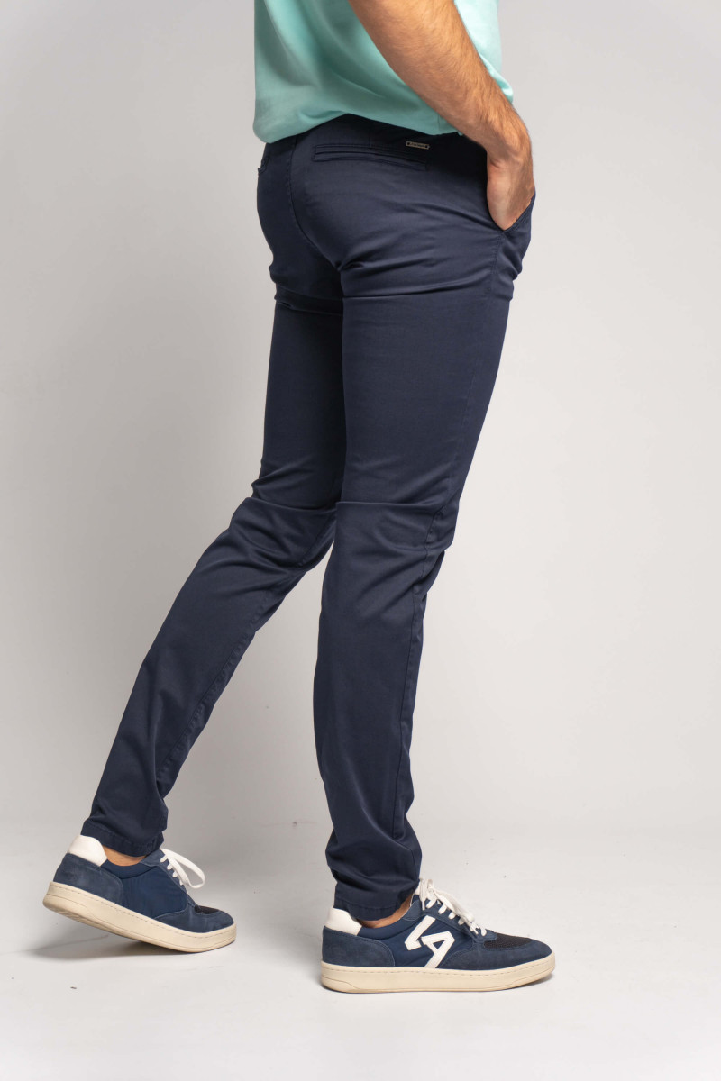 PANTALÓN CHINO SKINNY MARINO